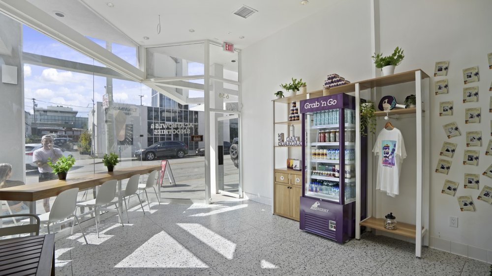 Oakberry — West Hollywood, CA